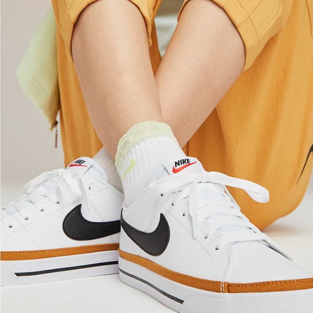 Nike Court Legacy Next Nature
Women's Shoes/Sneakers | Size 8 (runs small)